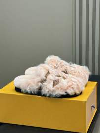 Picture of Louis Vuitton Slippers _SKULVsz35-42mnq1002539